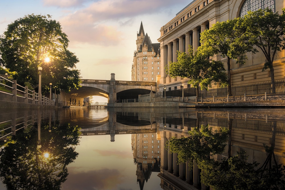 Fairmont Chateau Laurier Gold Experience 22/24