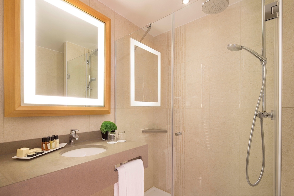 LE RELAIS DES HALLES 22/49