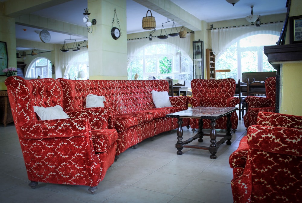 Lapida Garden Hotel 33/48