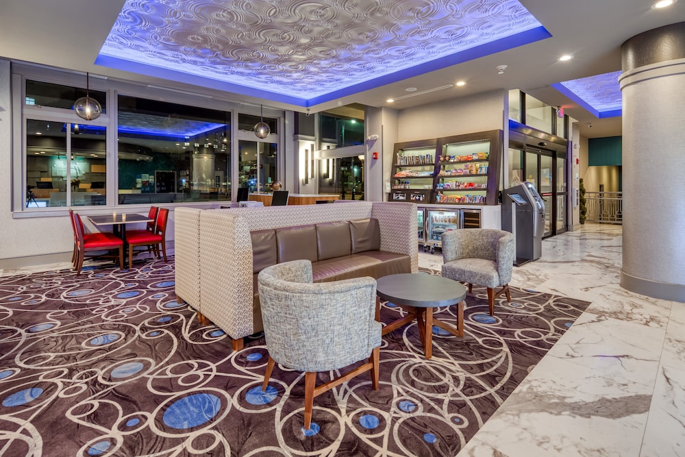 HOLIDAY INN EXPRESS KANSAS CITY DOWNTOWN 47/72