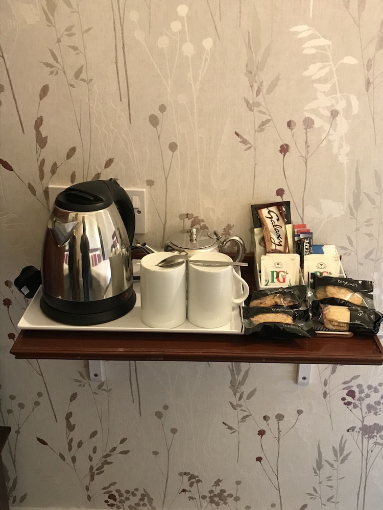 Bowden Lodge Hotel 30/50