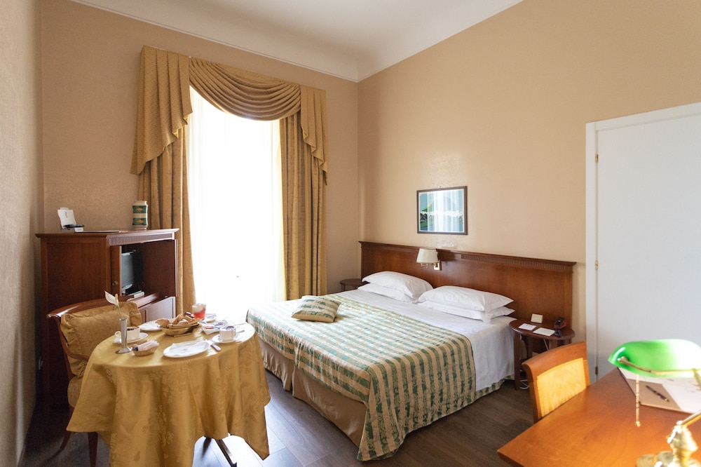 Excelsior Palace Hotel 17/72