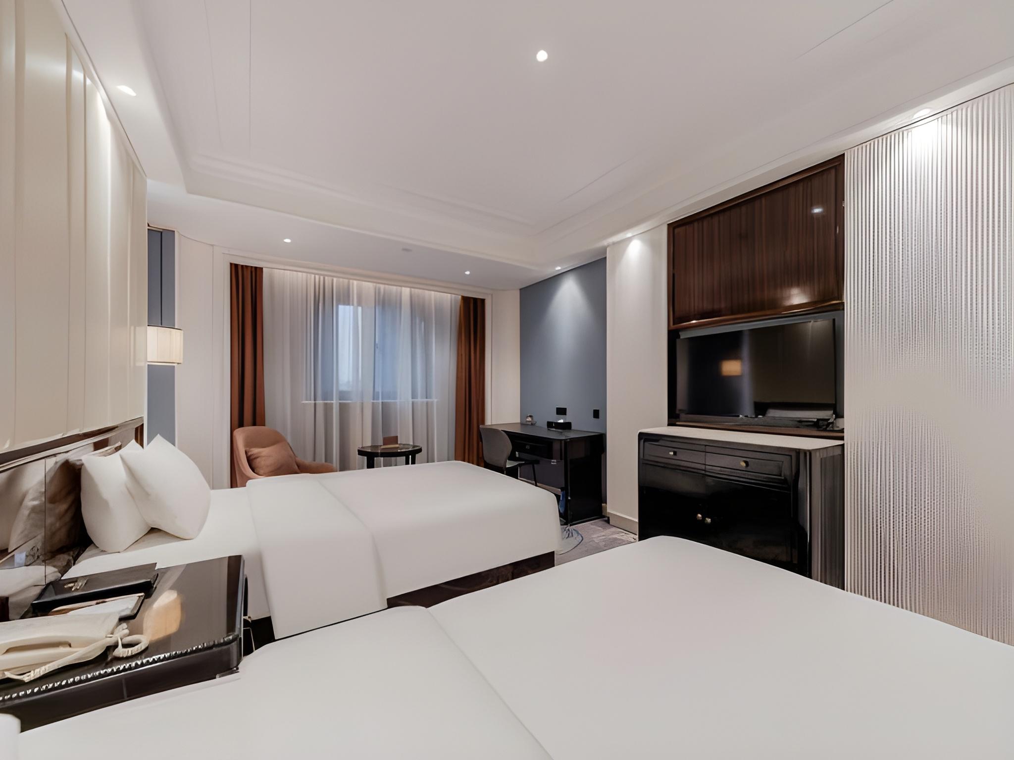 Boutique, Twin Beds