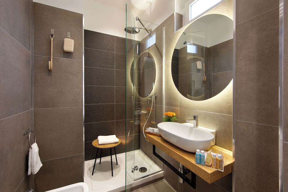 Mare Fuori Rooms 18/23