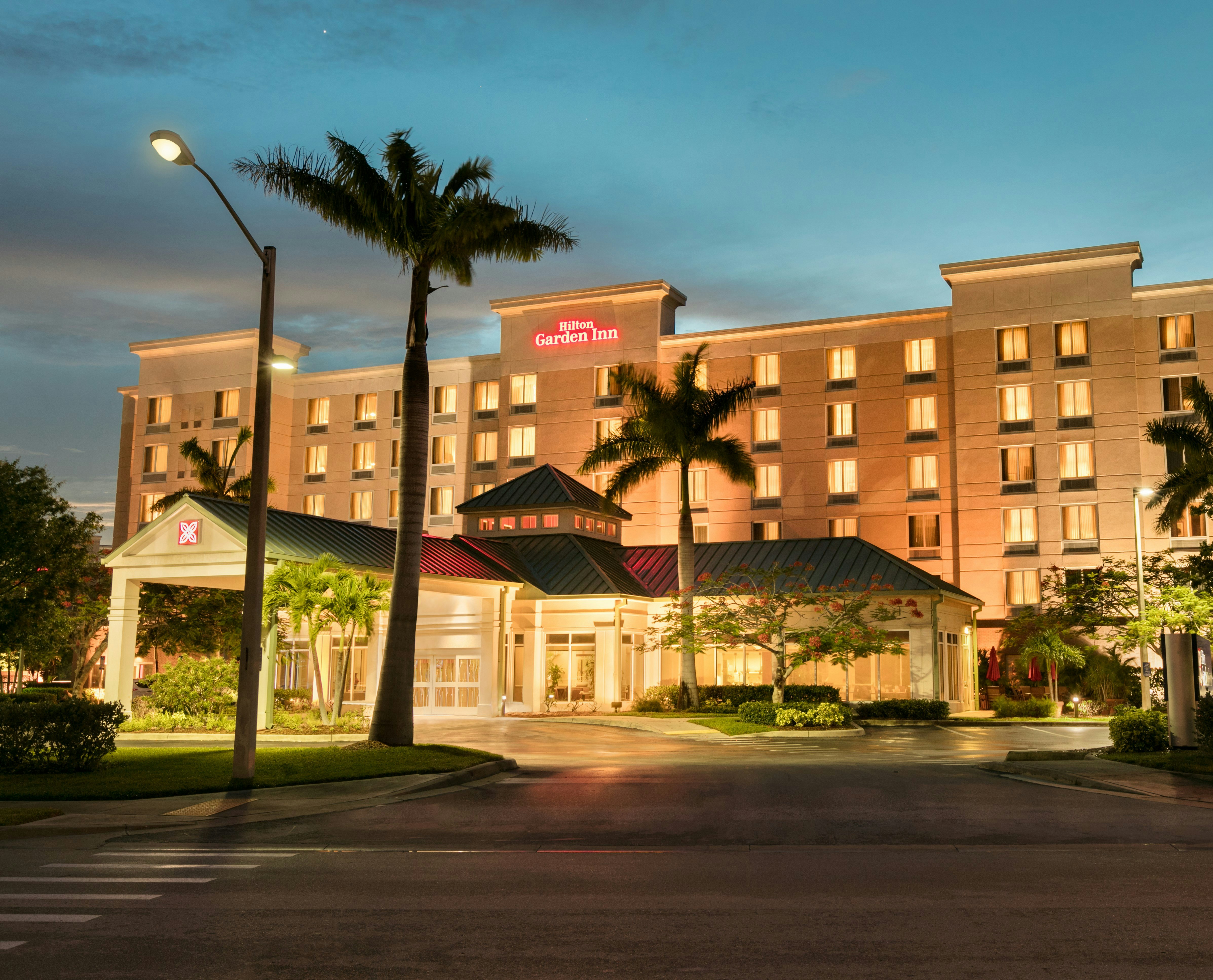 Hilton Garden Inn Fort Myers Airport/FGCU 1/36