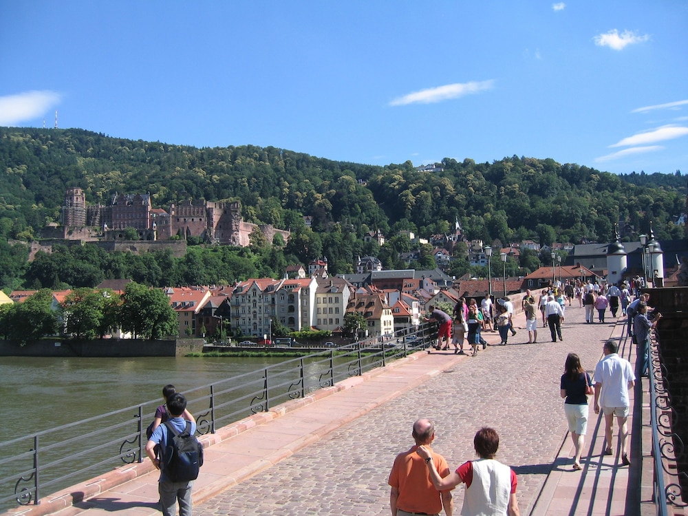 Neu Heidelberg Guesthouse Apartments 47/50