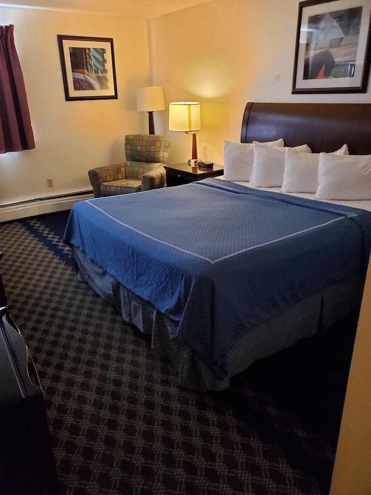 Travelodge By Wyndham Laramie 13/24