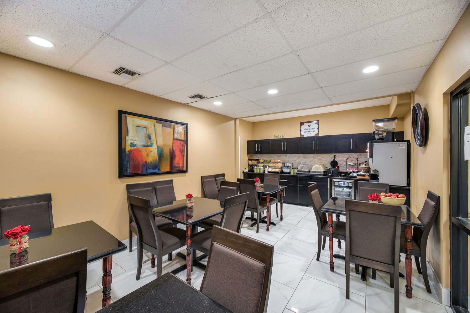 restaurant cafeteria