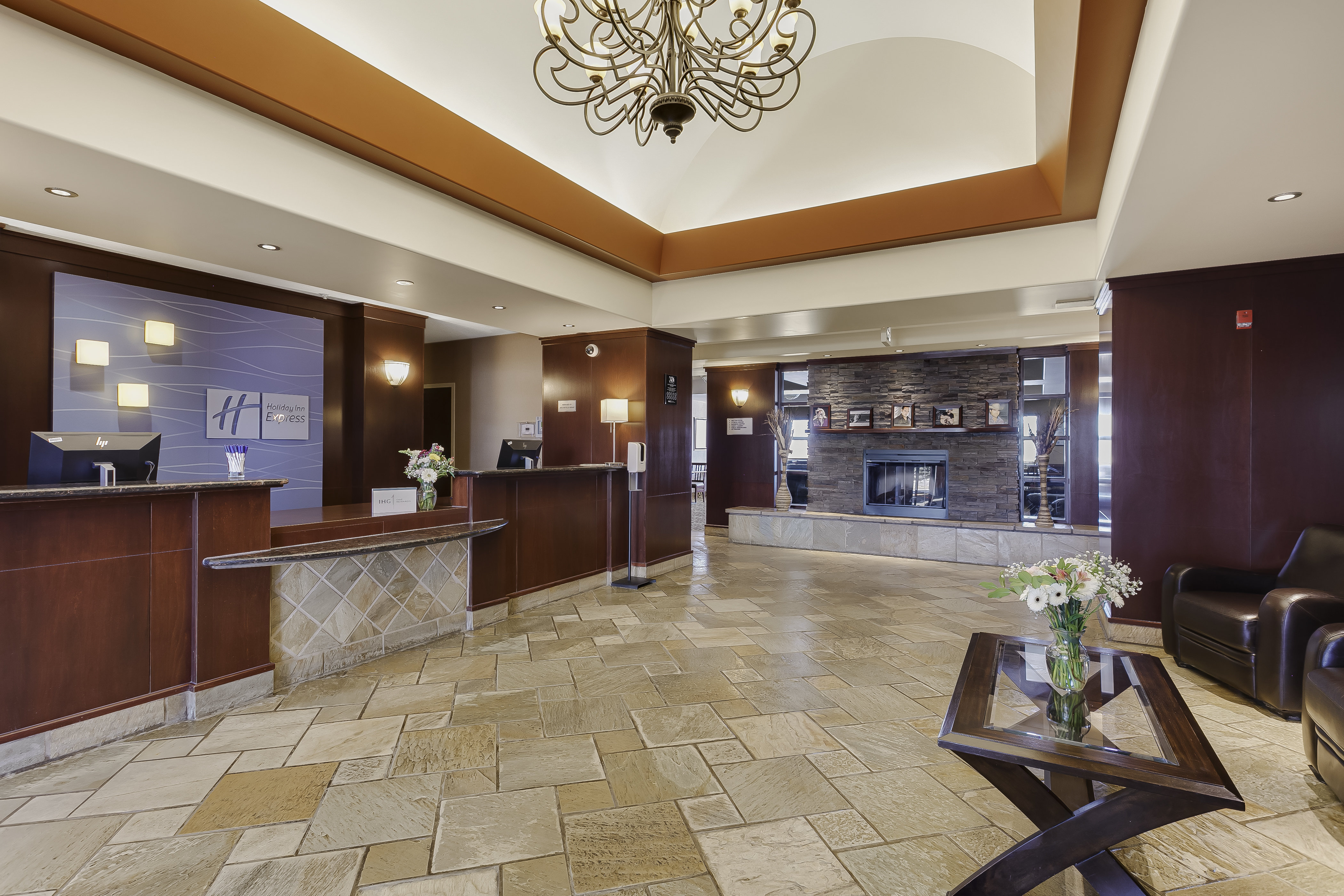 Holiday Inn Express Hotel Suites Whitecourt Southeast 11/78