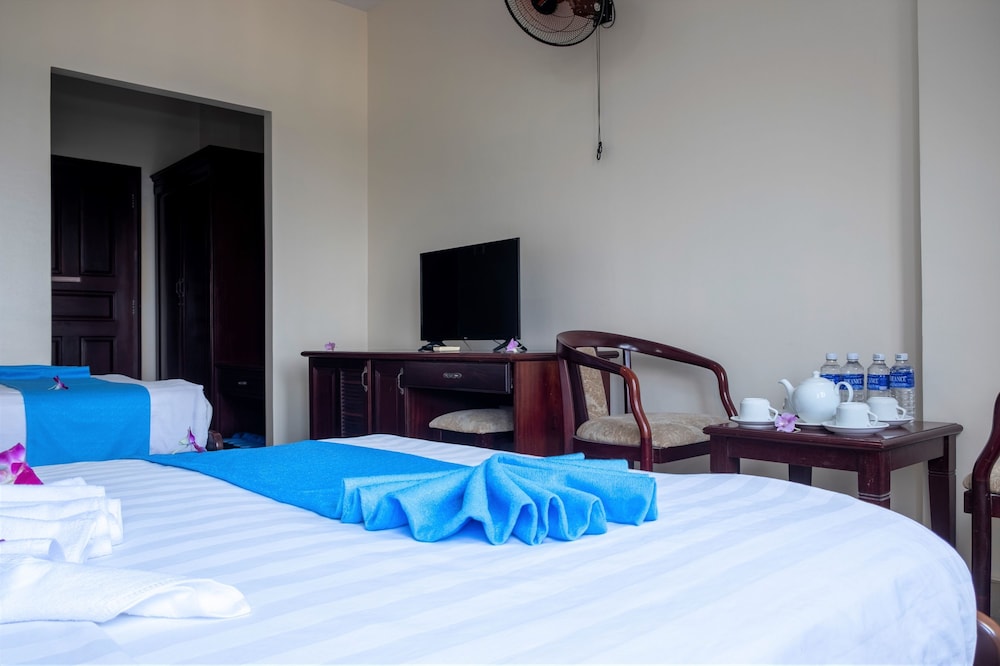 Phong Lan 2 Hotel 41/50