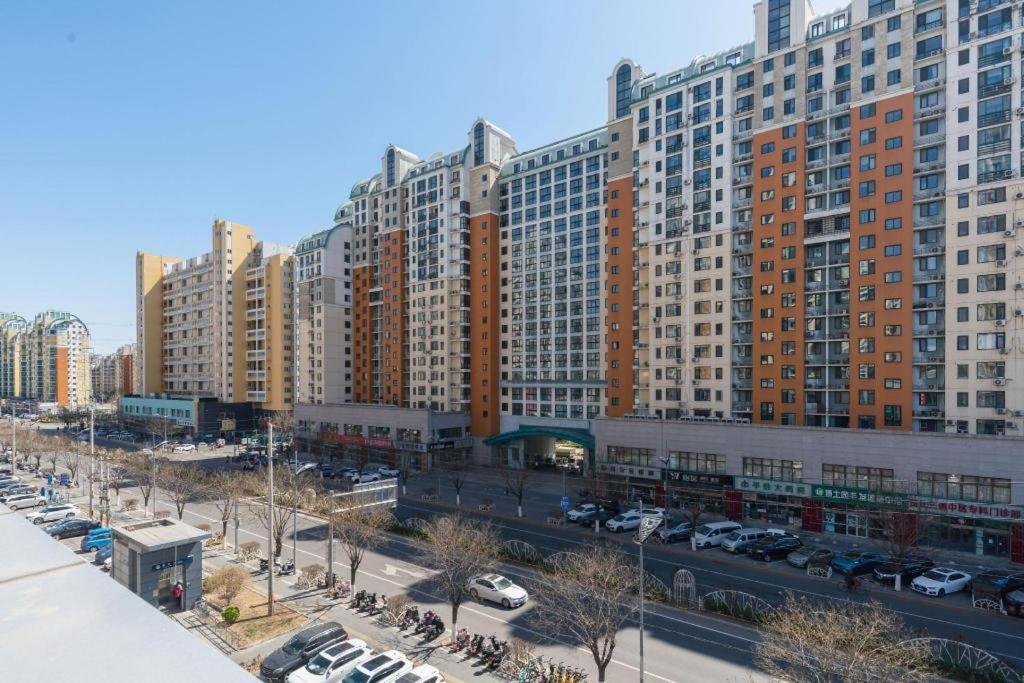 Chonpines Hotel (Beijing Caoqiao Metro Station) 50/51