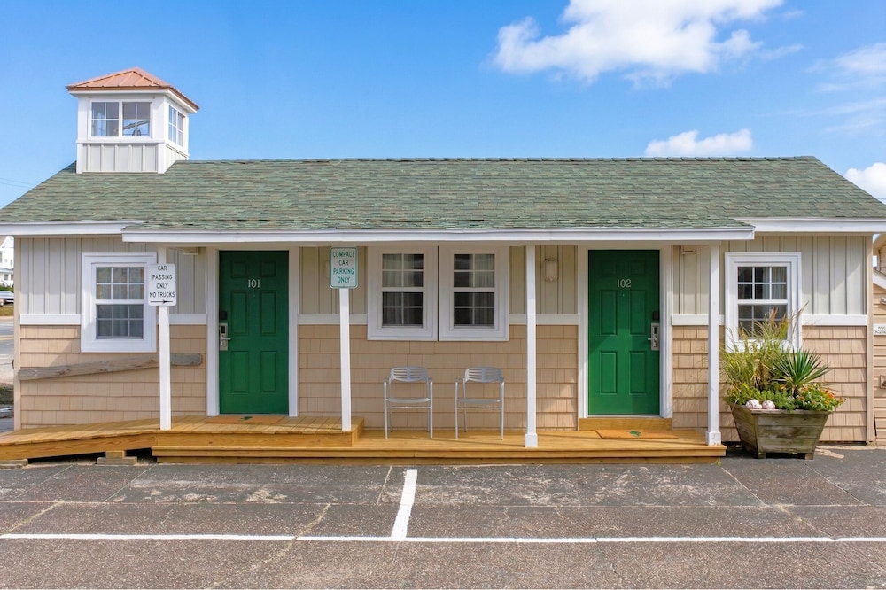 Rodeway Inn And Suites 65/71