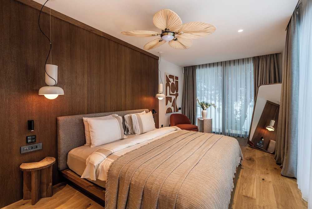 Cape Bodrum Luxury Hotel Beach 28/79