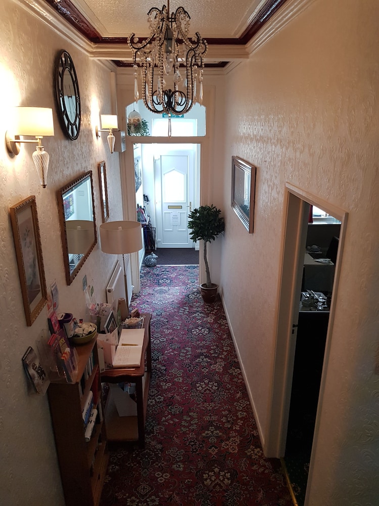 Thornhill Hotel 39/50