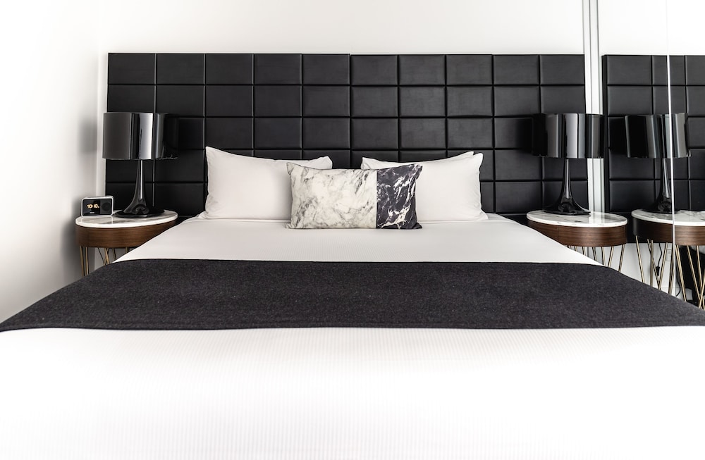 Silkari Suites Chatswood 18/65