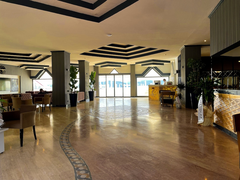 Roseira Beach Resort 5/43
