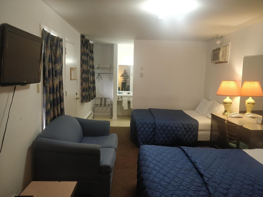 Inn On Pim 24/44