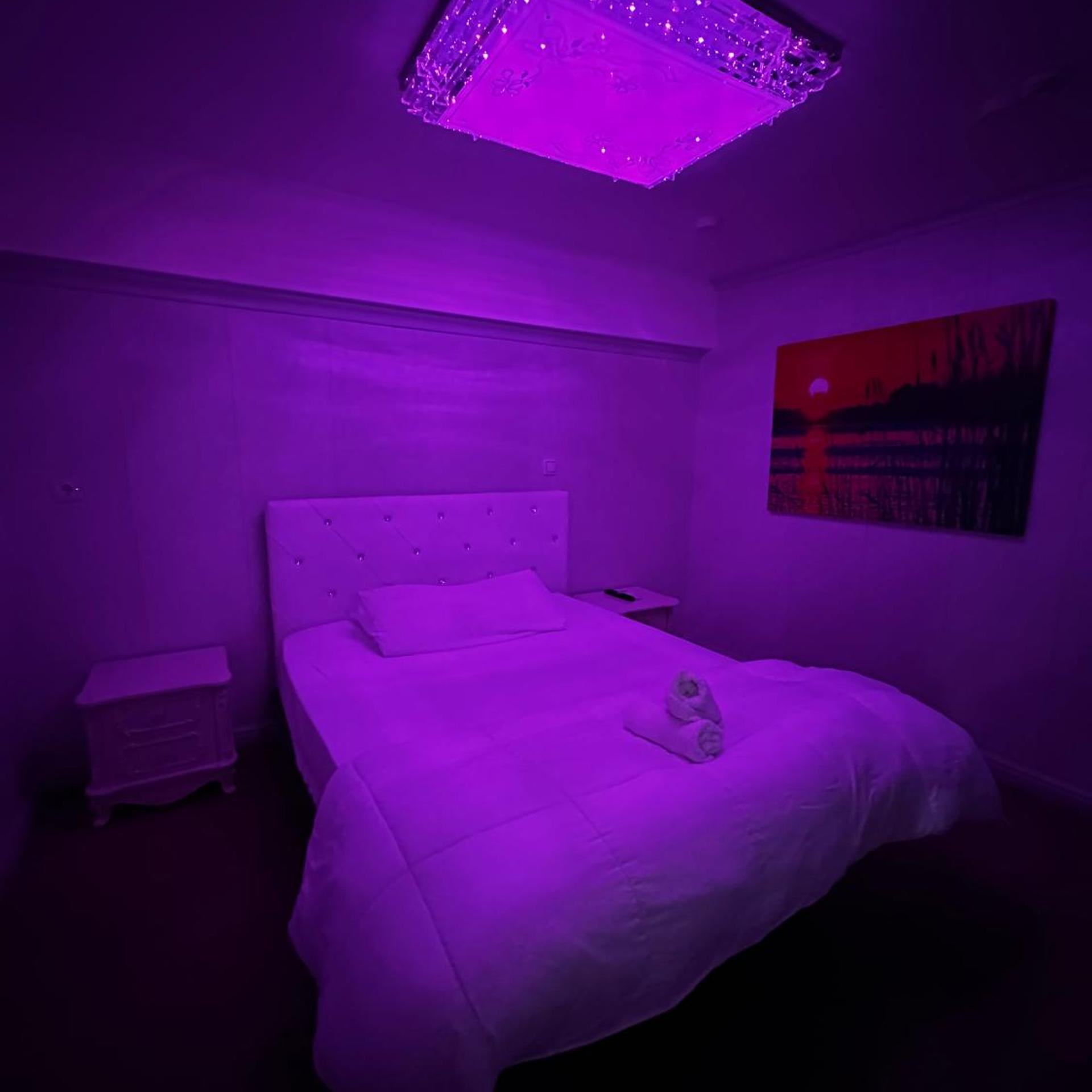 Room, Double Bed