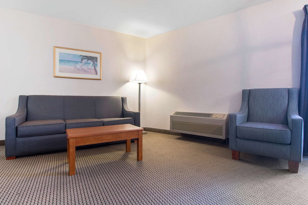 Quality Inn & Suites Crescent City Redwood Coast 34/52