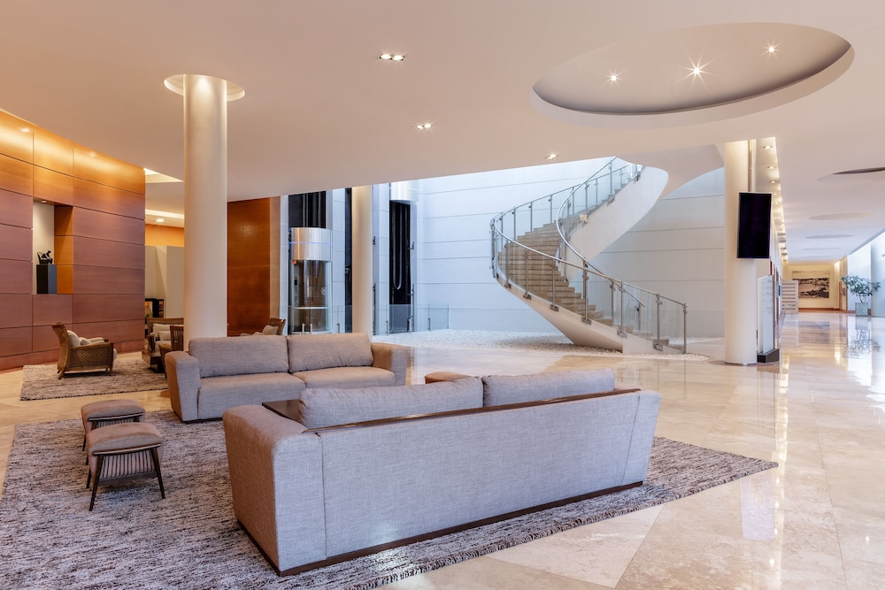 Sheraton Miramar Hotel and Convention center 25/60