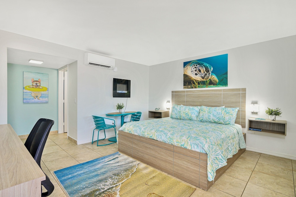 Latitude 26 Waterfront Resort & Marina 30/66