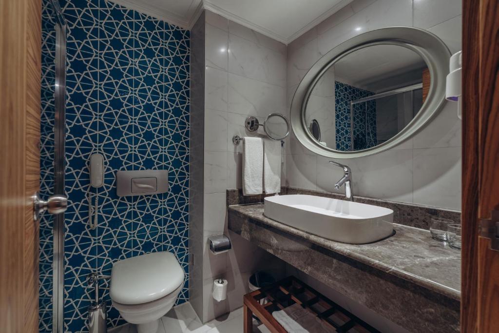 Standard, Sea View, French Balcony، Paloma Perissia 4/5