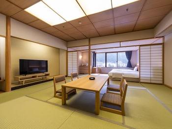 Japanese Western, Superior, City Side, Annex