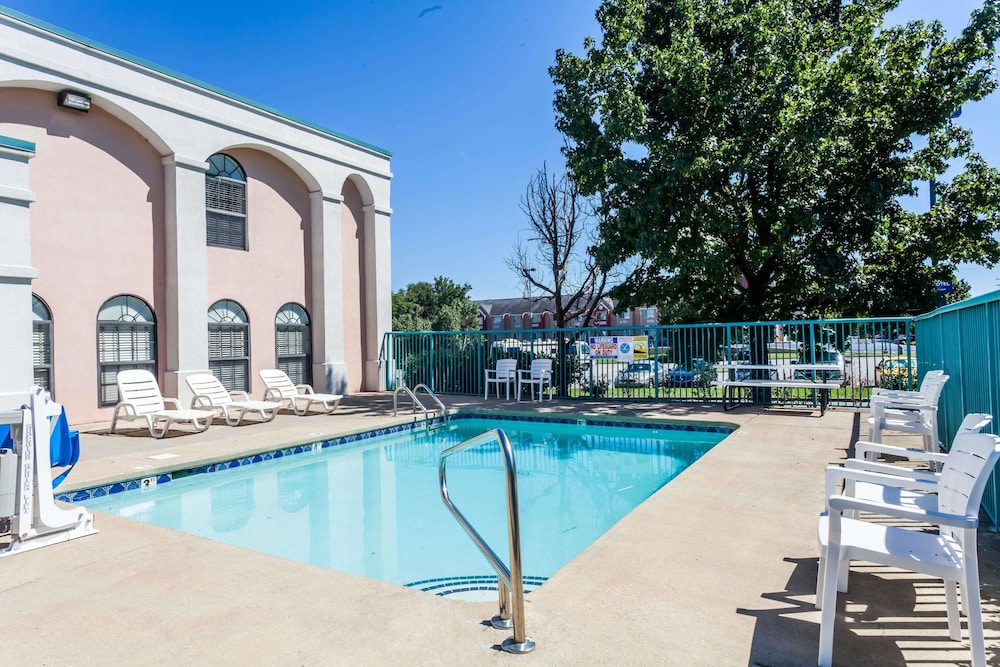 Super 8 by Wyndham Murfreesboro 6/30