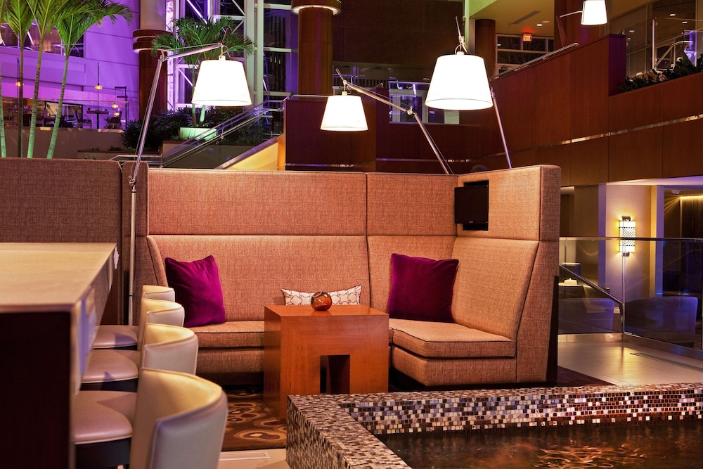 Hyatt Regency Greenville 29/68