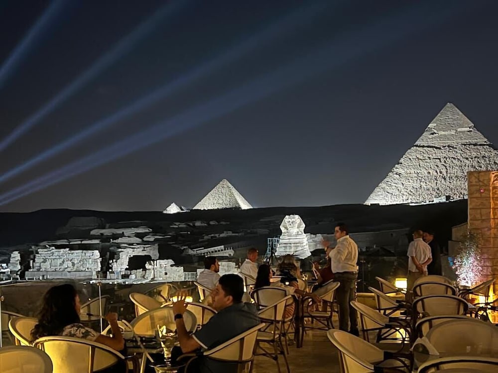 Pyramids Valley 6/50