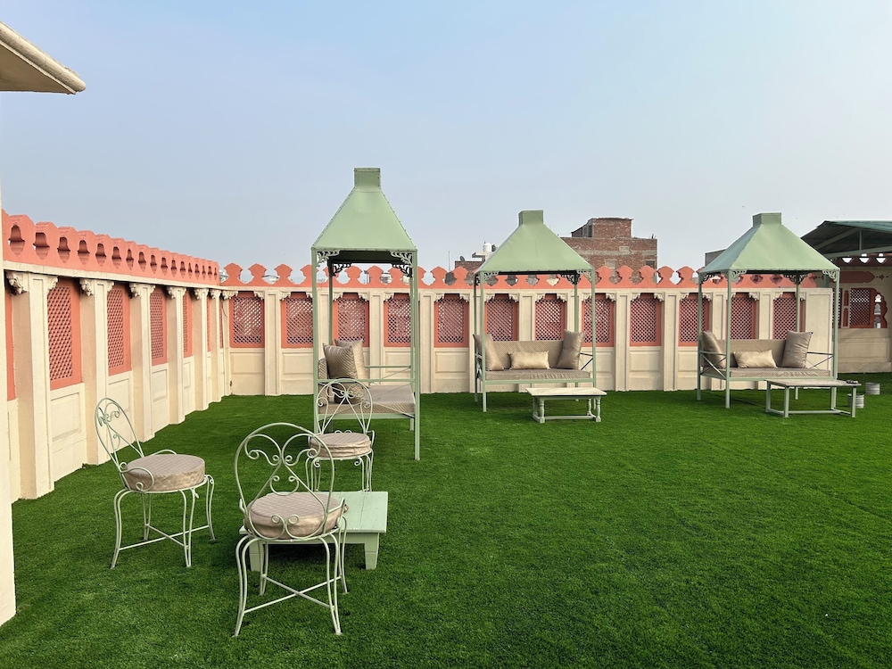 SURYAA VILLA JAIPUR A CLASSIC HERITAGE HOTEL 127/134