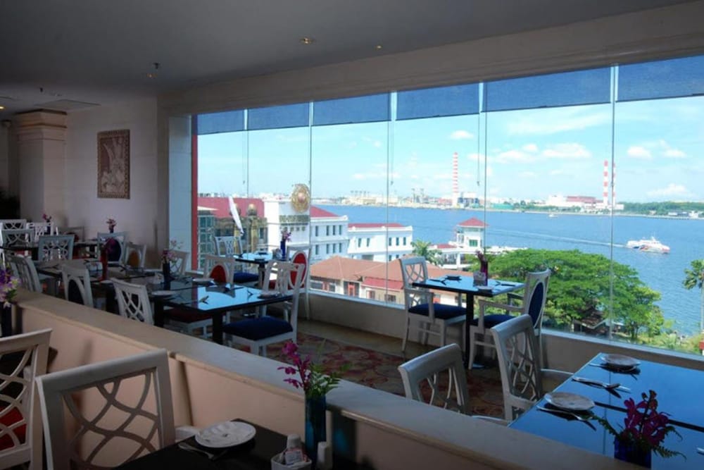 Berjaya Waterfront Hotel, Johor Bahru 50/64