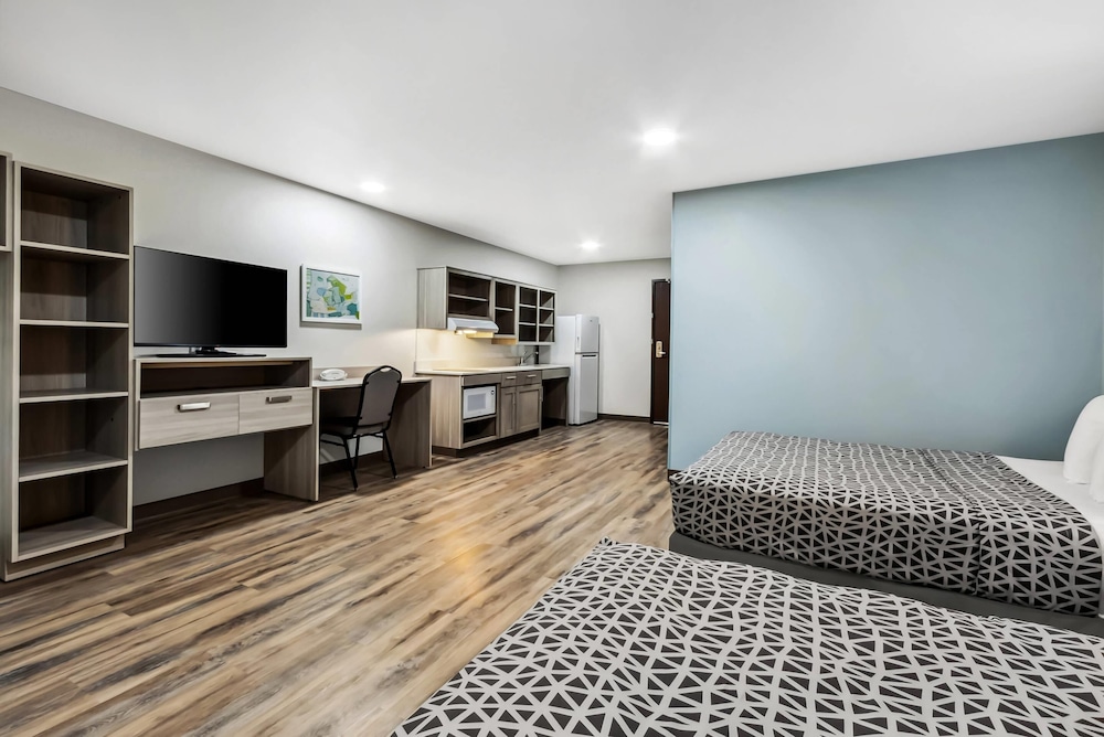 WoodSpring Suites Sumter near Shaw AFB 37/60
