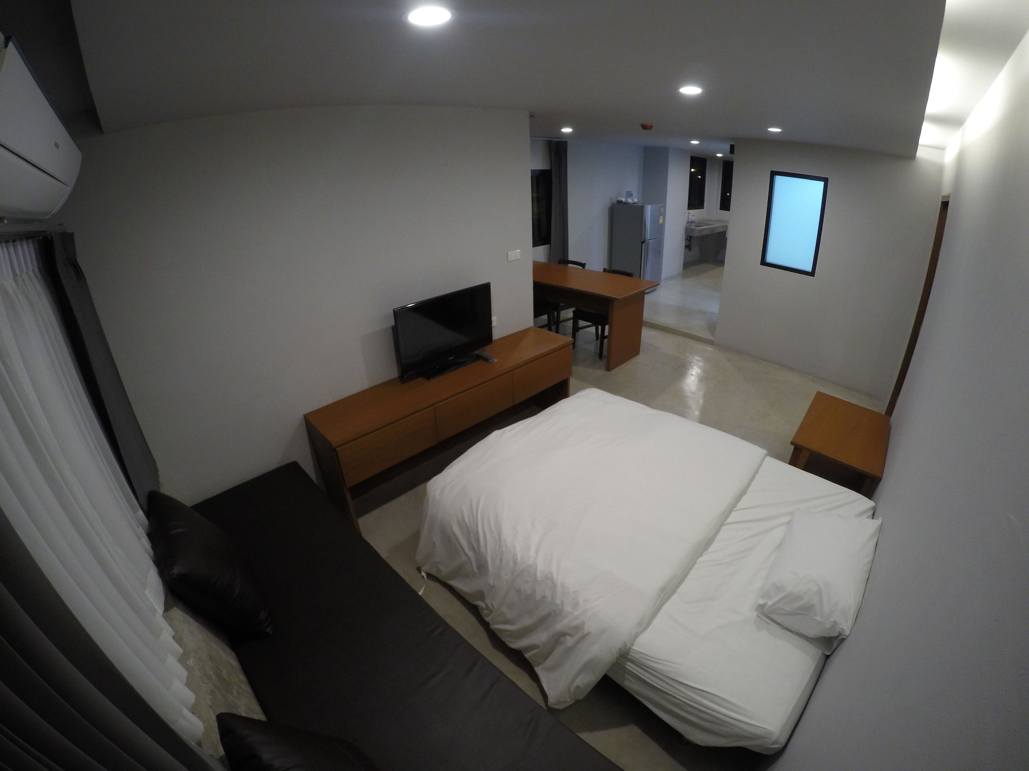 FAMILY, 2 BATHROOMS