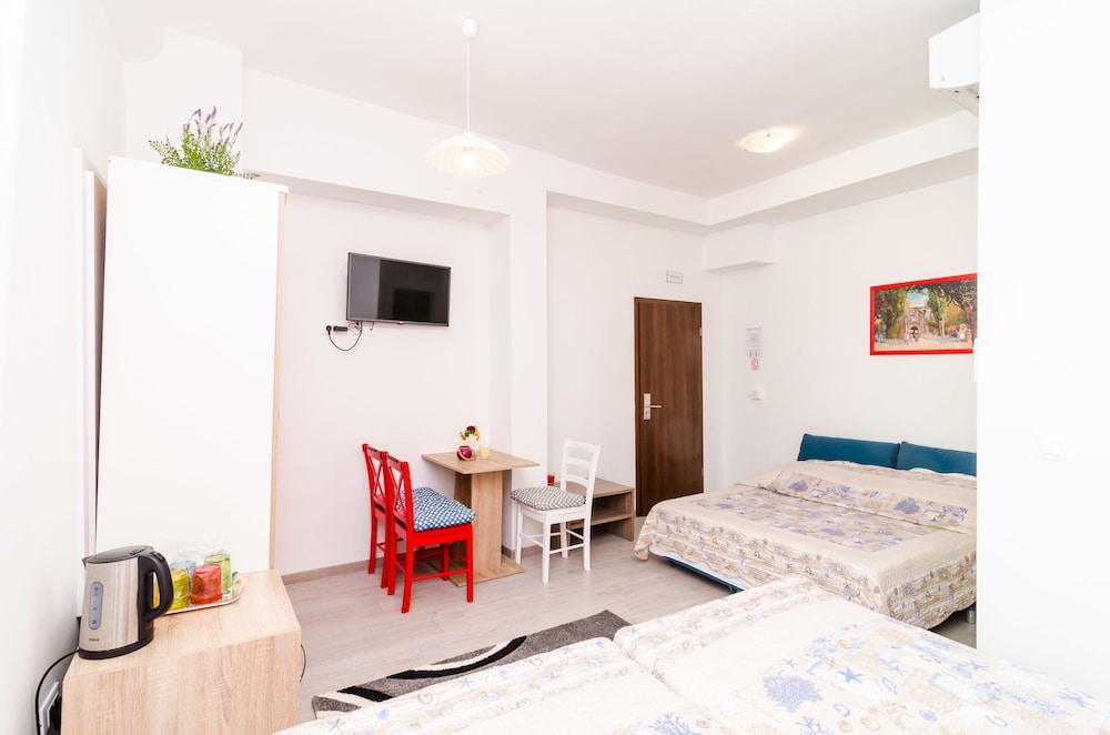ROOMS TEZORO 27/49