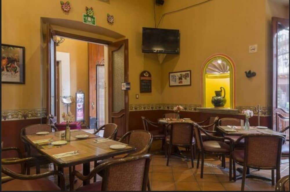 Parador San Miguel 64/79
