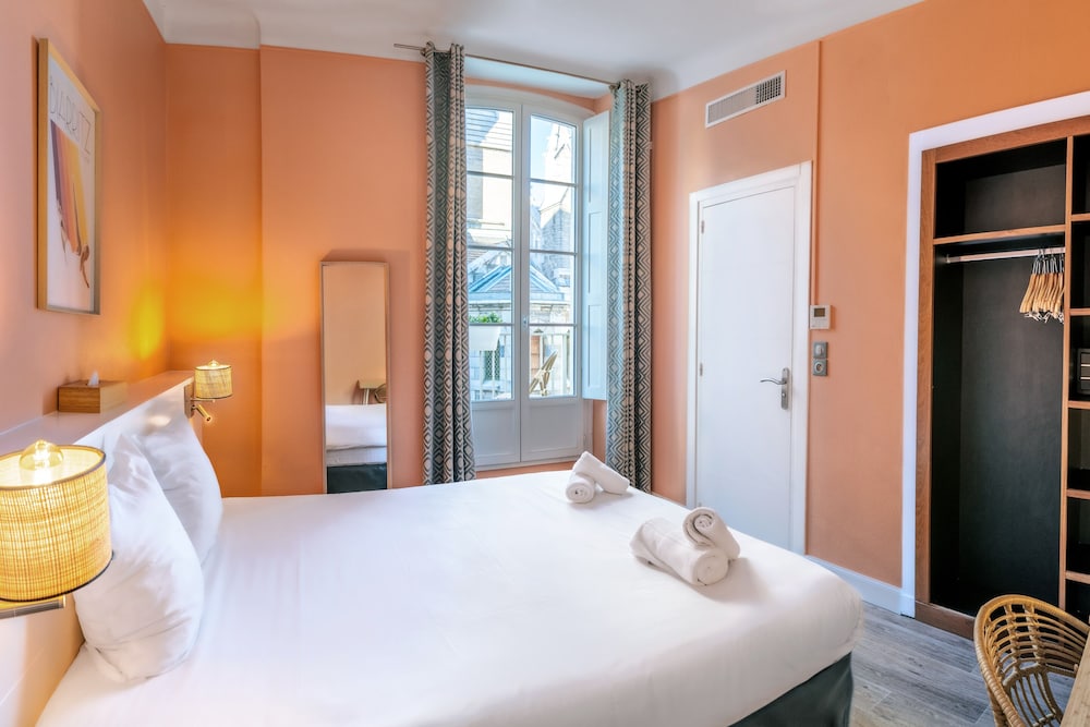 SUPERIOR, DOUBLE BED, BALCONY