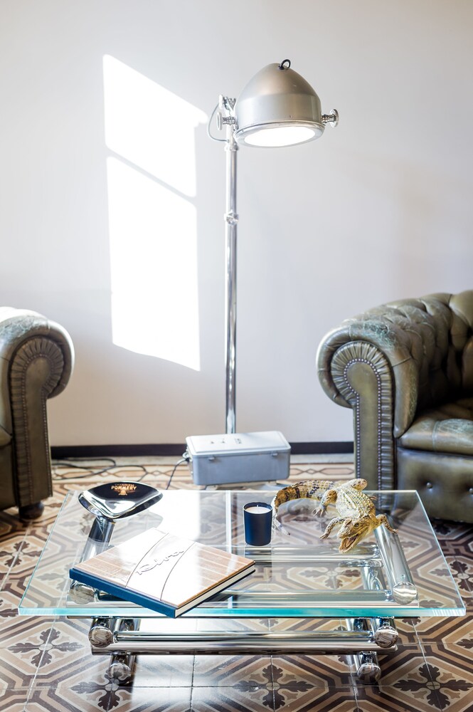 Arnobio Florence Suites 27/34
