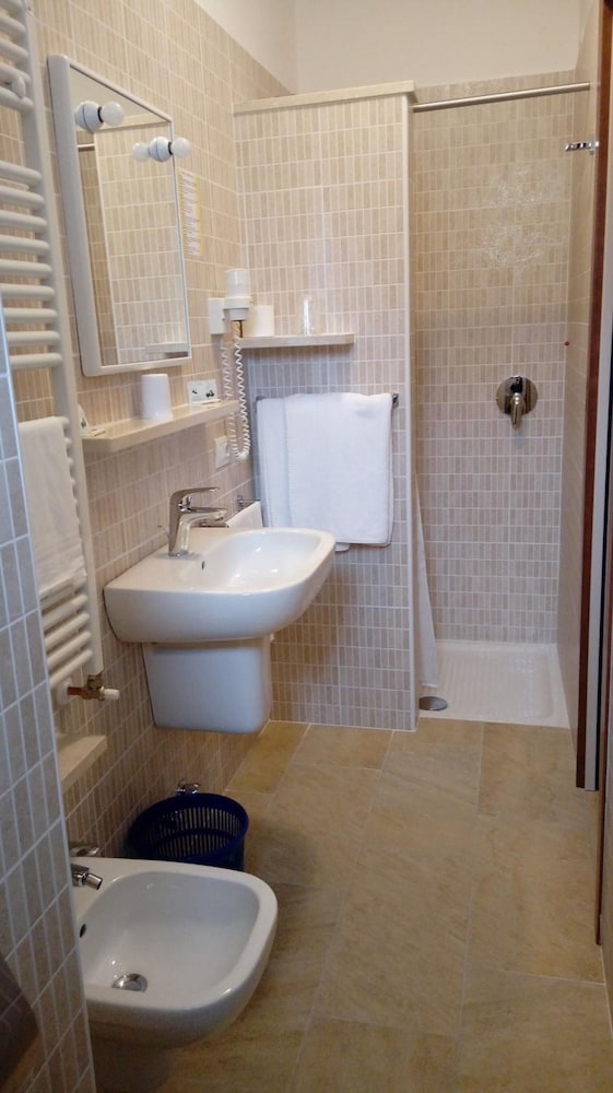 Hotel Fiordaliso 8/64