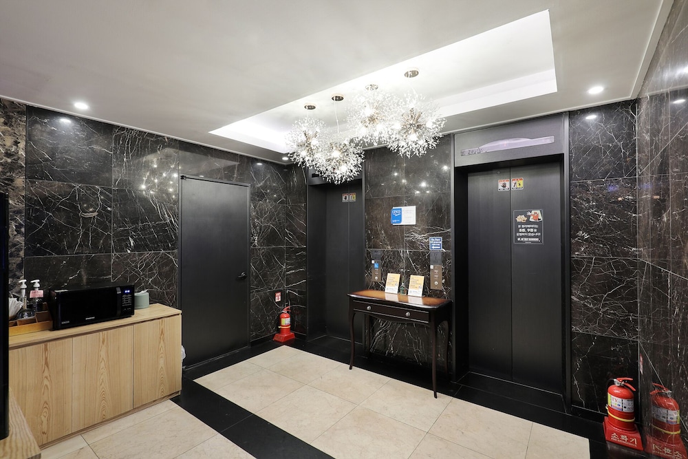 Hotel Tomgi 10/99
