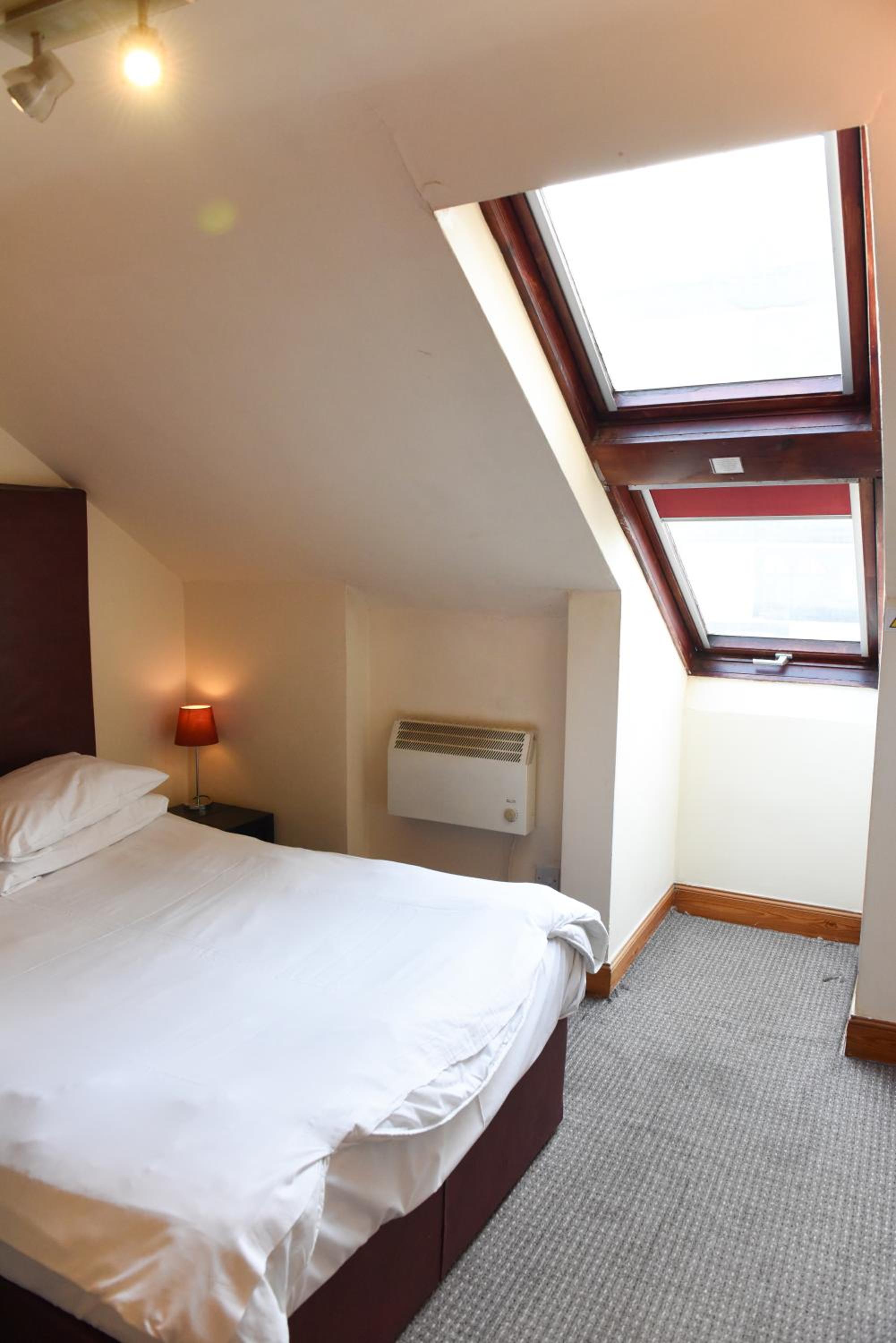 The Sandyford Hotel 14/50