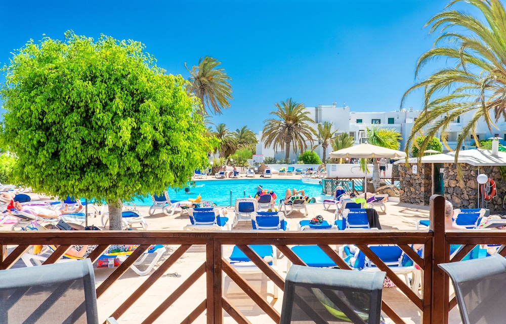 Bluebay Lanzarote 18/32
