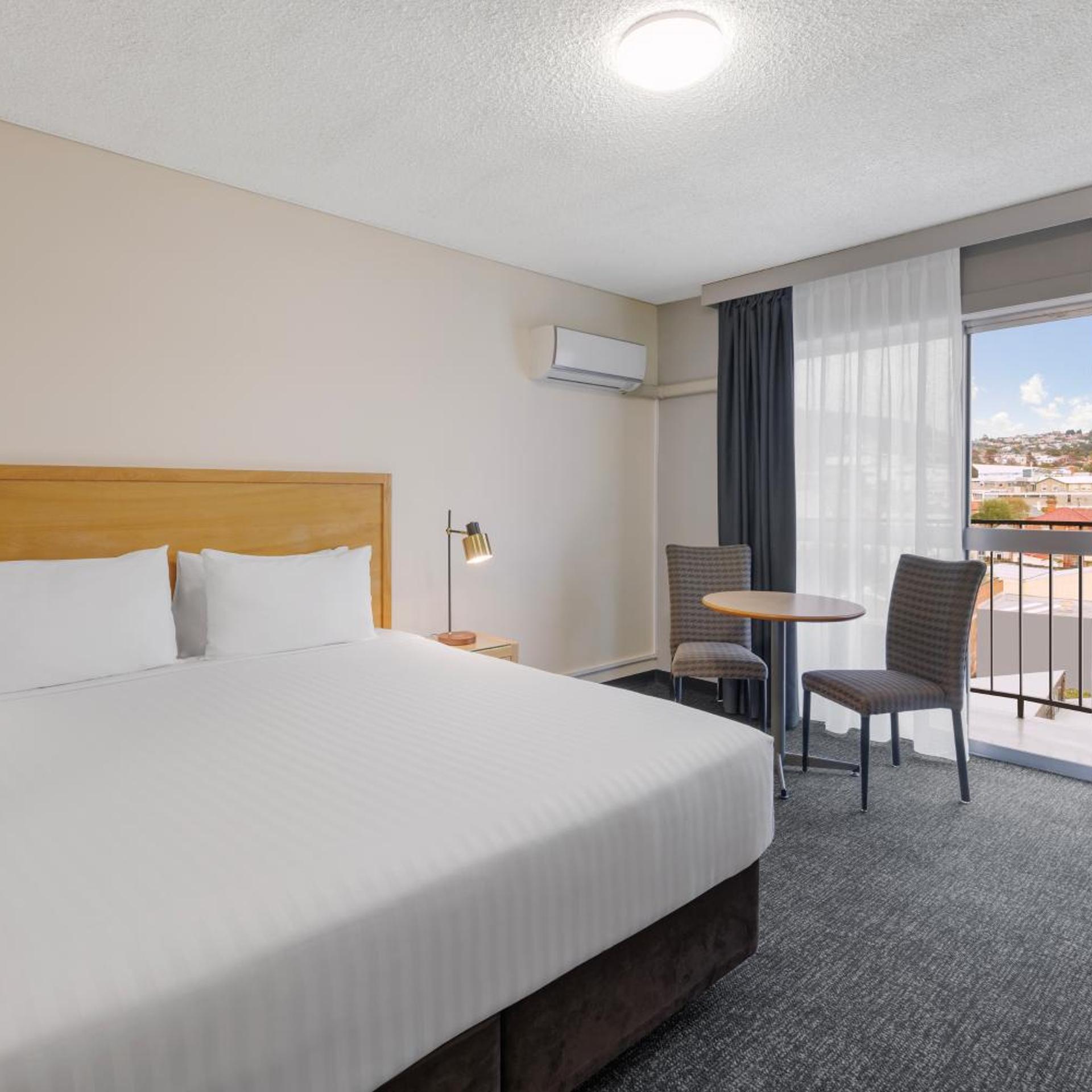 Deluxe, Suite, King Bed