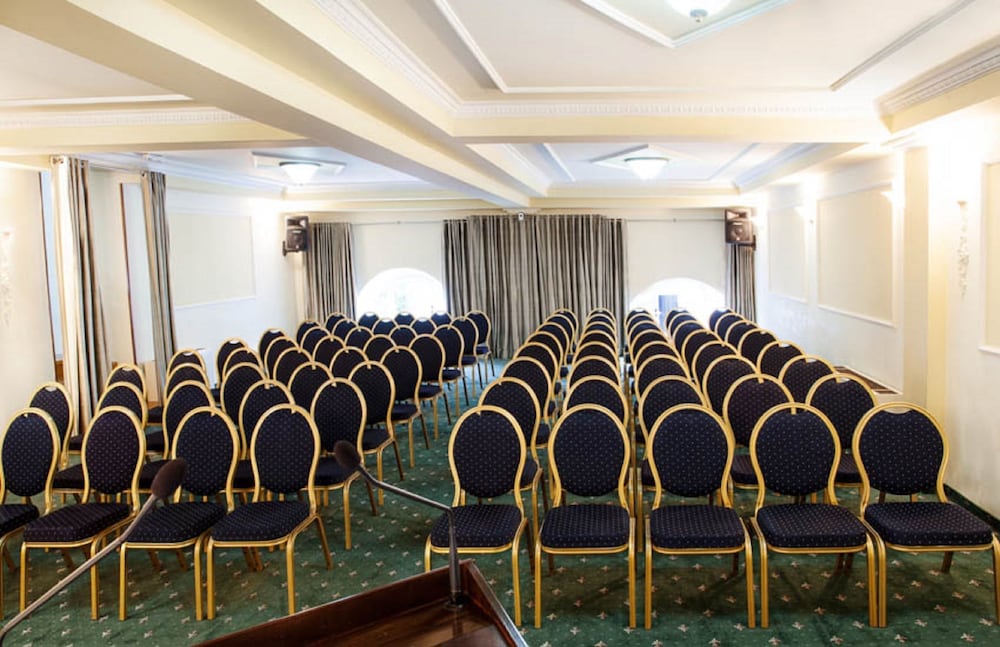 Arni Domotel 27/32