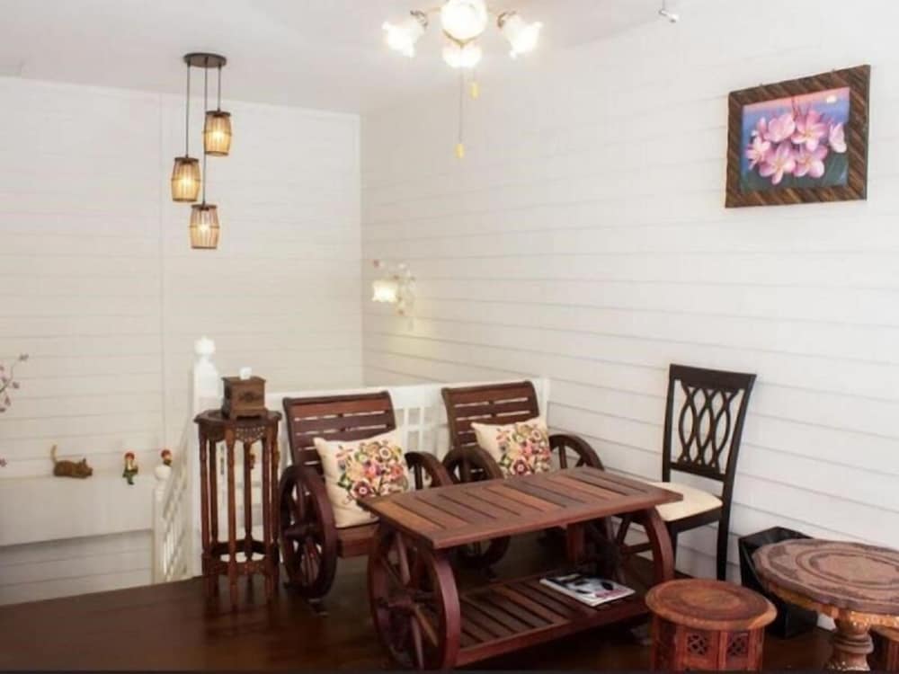 Ban Thungdang Boutique Hotel 33/39