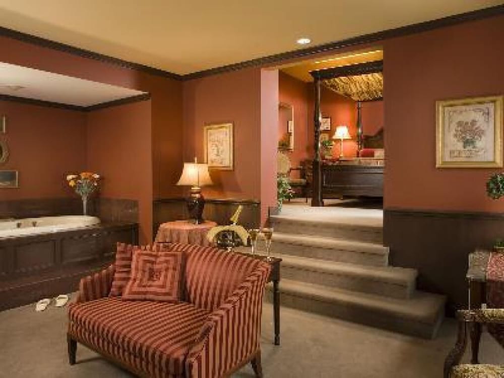Hydrangea House Inn 17/22