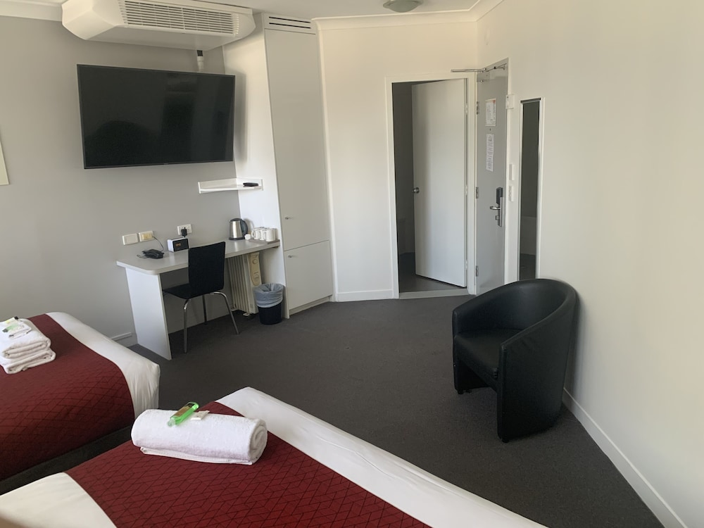 George Hotel Brisbane 20/62