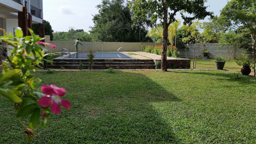 Amelia Resort 38/50