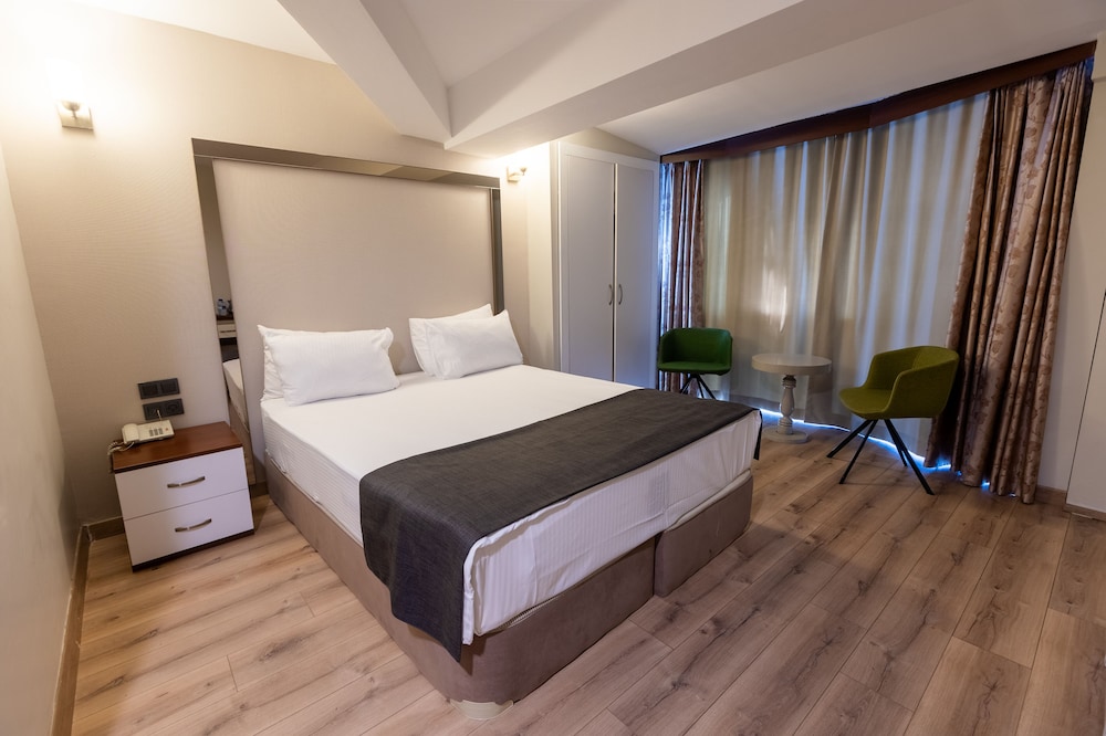 Asia Business Suites 21/50