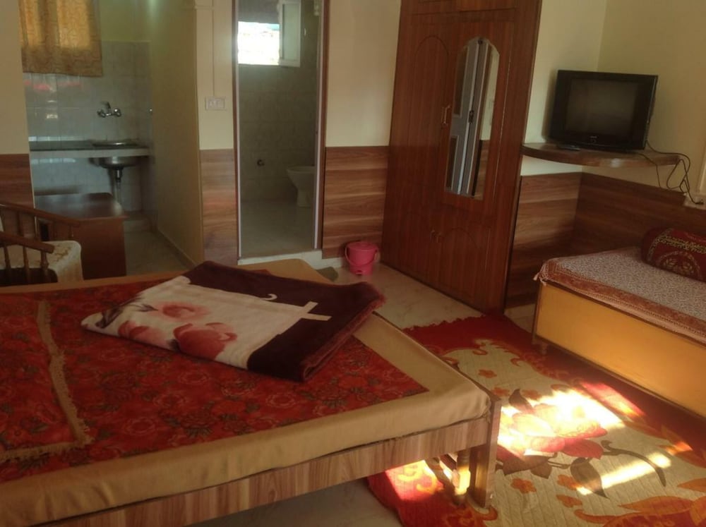 Hotel Ekant Lodge 35/50
